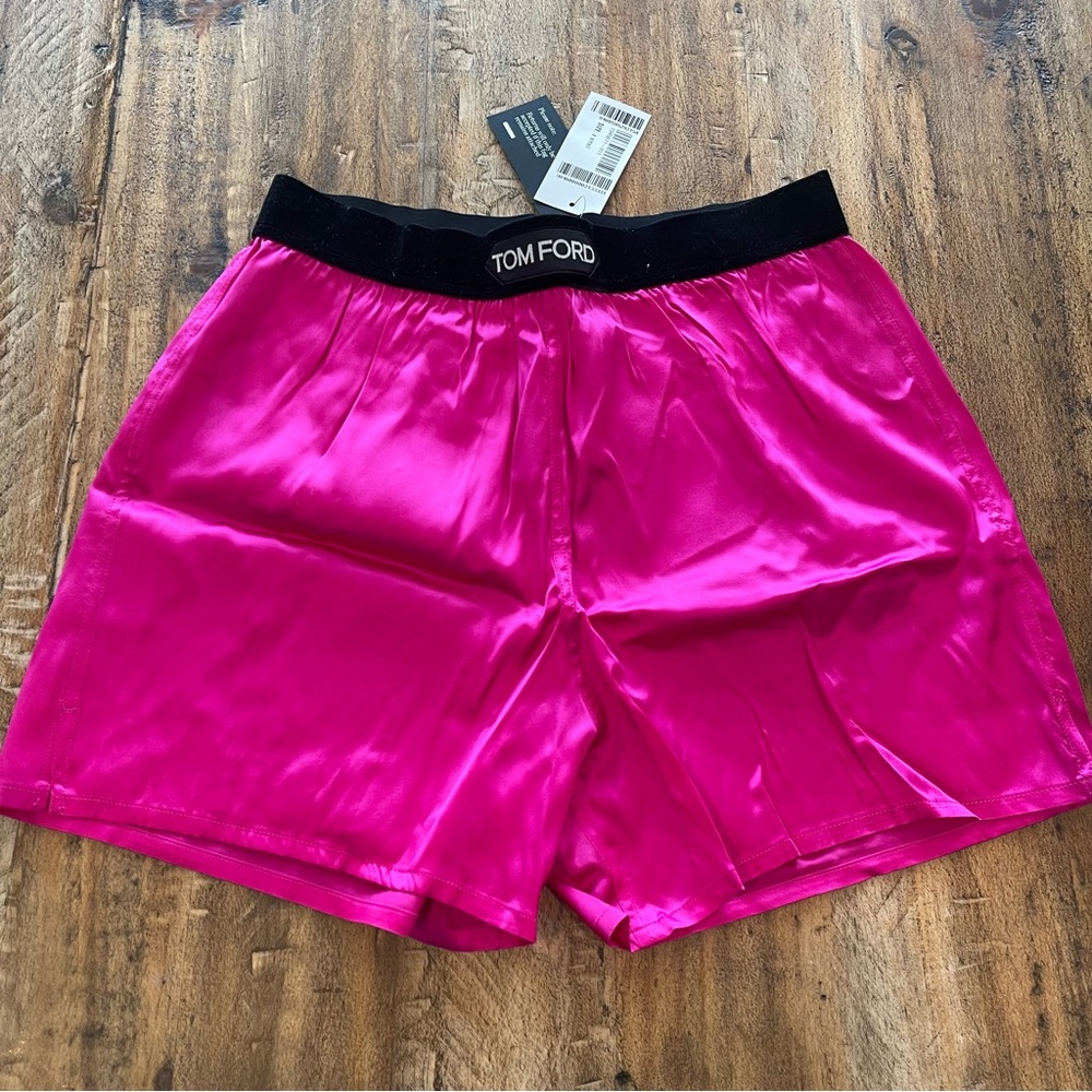 Pink Tom Ford Silk Shorts XS - Picture 2 of 5